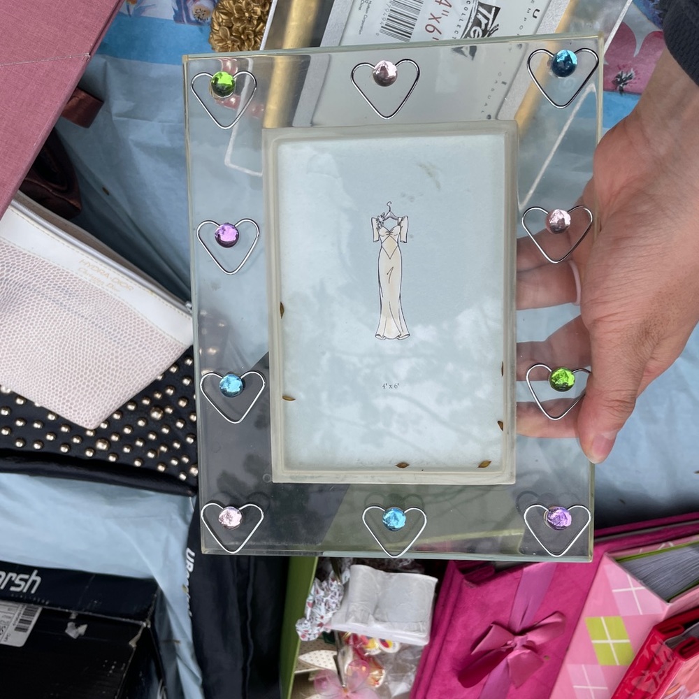 Jewel clear picture frame 4x6